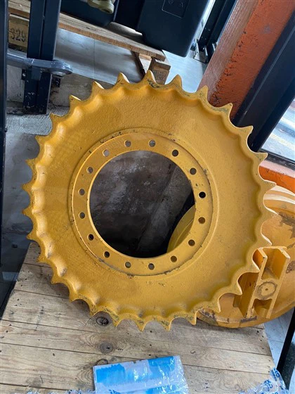 JD3520 SPROCKET