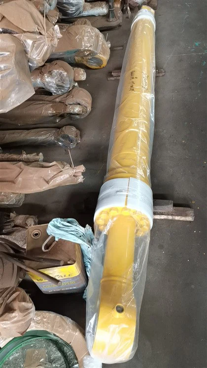 PC200-8 ĊILINDRU BUCKET